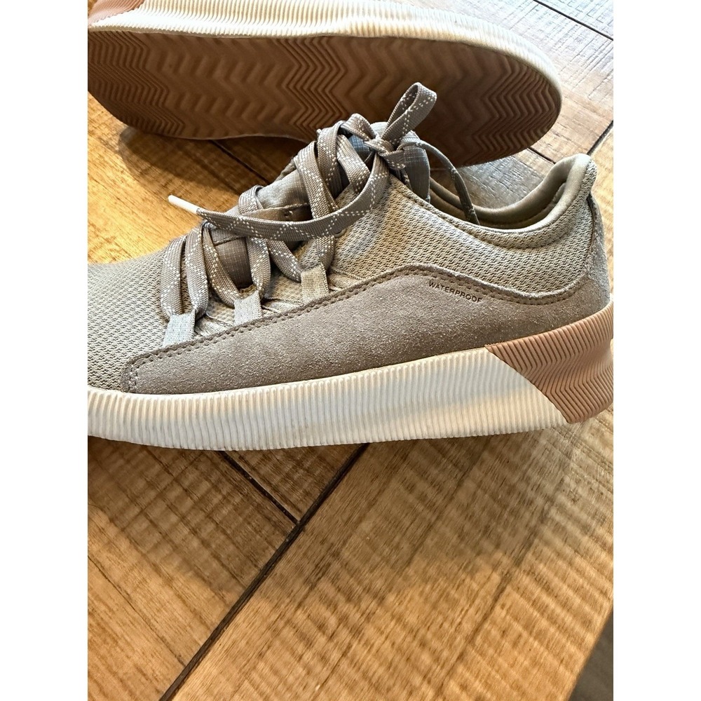 Sorel Womens Size 10 Sneaker Out N About Waterproof Sneakers Sage Green